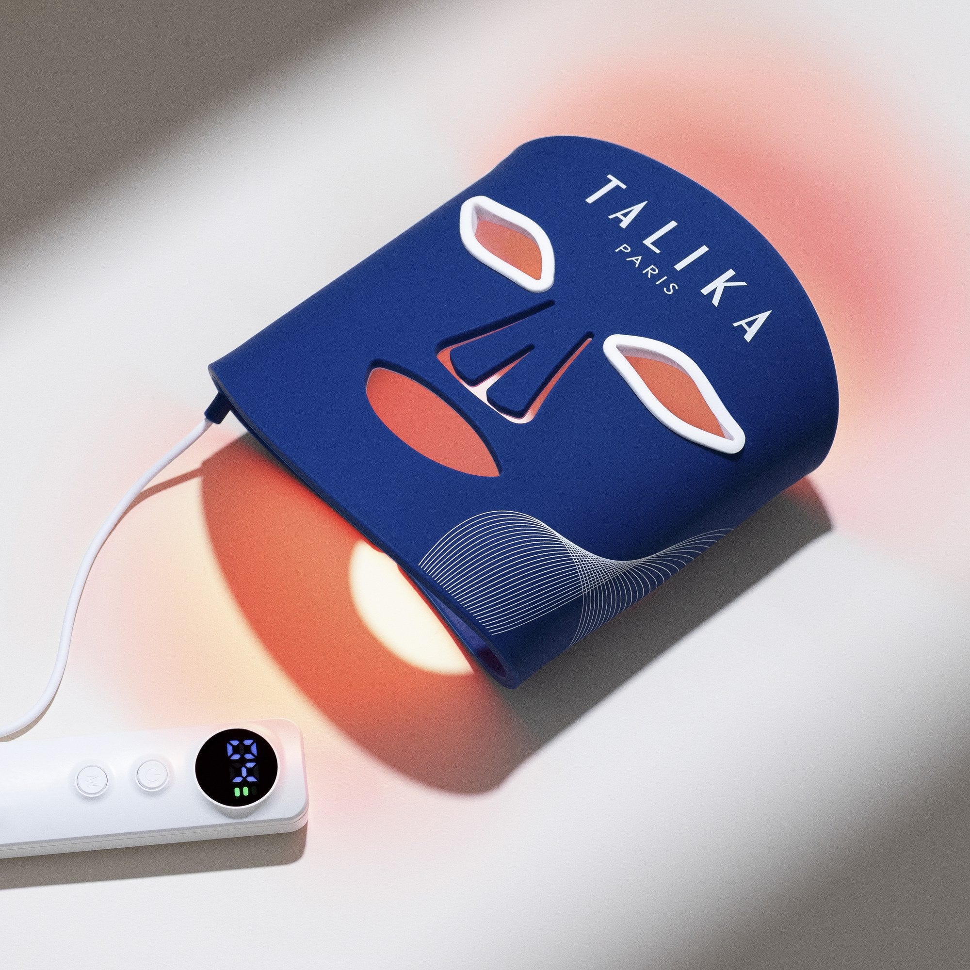 LED Therapy Mask Talika avec sa télécommande